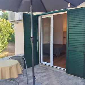 Luni Apartment